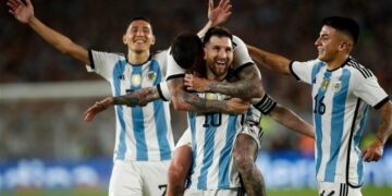 ميسي يحقق الهدف 800 في مسيرته الرياضية