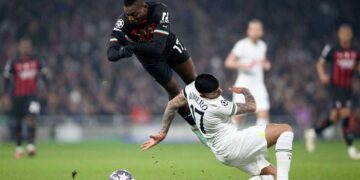 ميلان الأيطالي يتأهل لربع نهائي أبطال أوربا بعد غياب 11 عام