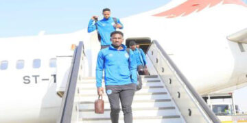 استقبال رسمي وشعبي للهلال السوداني بمطار القاهرة الدولي