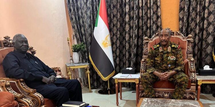 البرهان وعقار يبحثان الأوضاع الإنسانية للمدنيين وانتهاكات مليشيا الدعم السريع الإرهابية المتمردة في حقهم