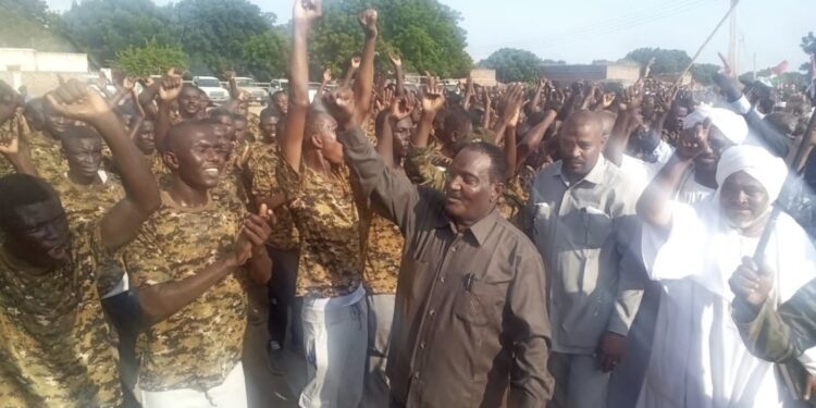 ولاية سنار تواصل تدريب المستنفرين لدعم القوات المسلحة