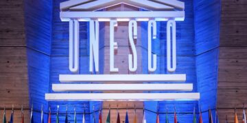 اليونسكو تدعو لوضع خطة “ما بعد الحرب” لإعادة تأهيل المؤسسات التعليمية والثقافية ومواقع التراث العالمي المتضررة من الحرب في السودان