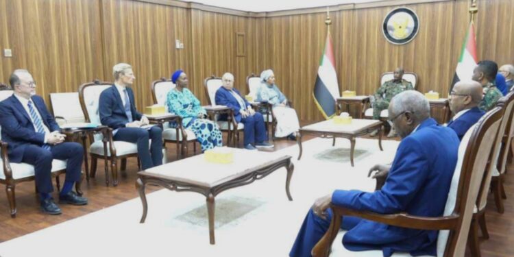 رئيس مجلس السيادة السوداني يلتقي نائبة الأمين العام للأمم المتحدة