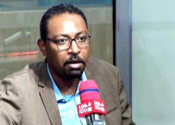 أمجد فريد يسخر من توجيهات حميدتي الأخيرة … ويصفه باللص الوضيع