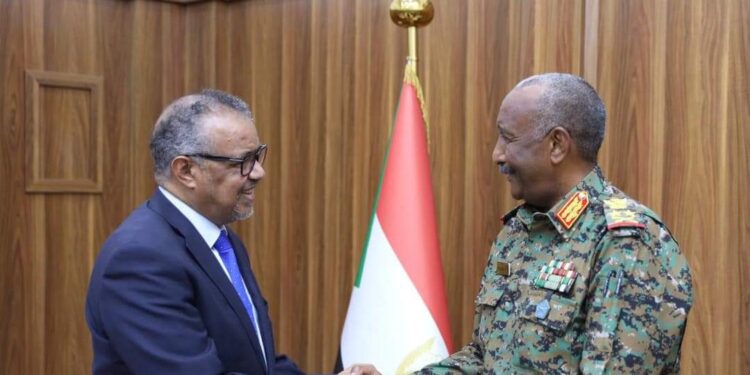 رئيس مجلس السيادة السوداني يلتقي مدير عام منظمة الصحة العالمية