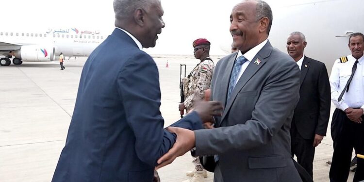 رئيس مجلس السيادة السوداني يعود للبلاد لعد زيارة رسمية لجوبا