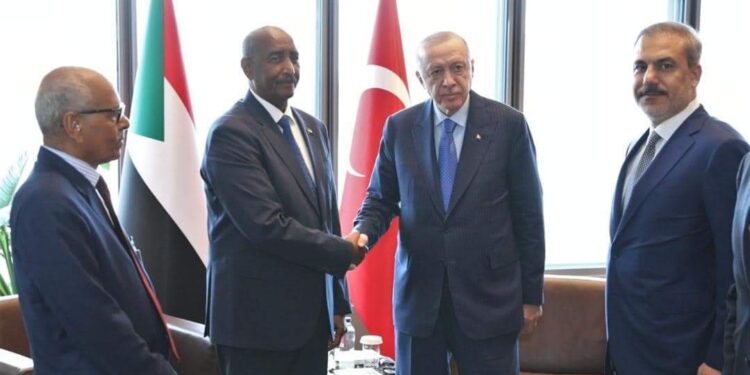 رئيس مجلس السيادة الإنتقالي يلتقي الرئيس التركي بنيويورك ويطلعه علي جرائم وفظائع مليشيا الدعم السريع