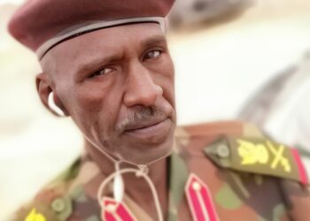 والى القضارف يدشن أسطول مركبات الشرطة والمخابرات العامه لترحيل طلاب الشهادة السودانية