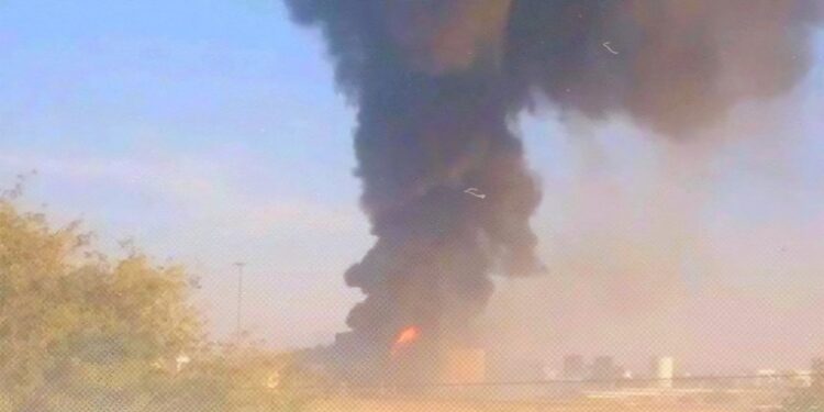 مليشيا الدعم السريع تحرق مصفاة الجيلي