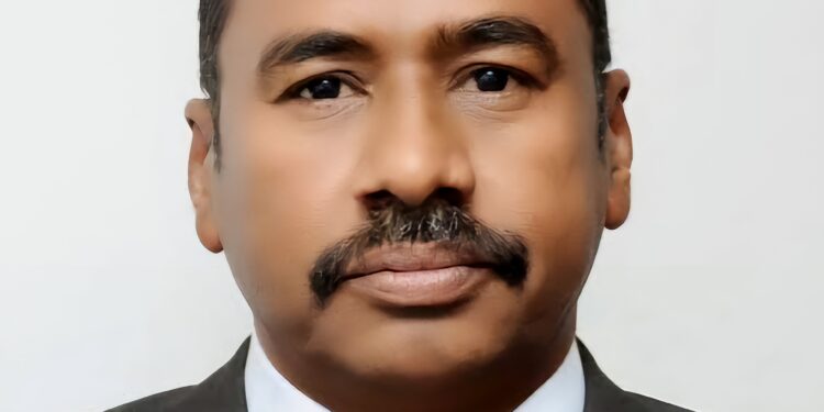 عادل الباز .. يكتب: أمن يا جن