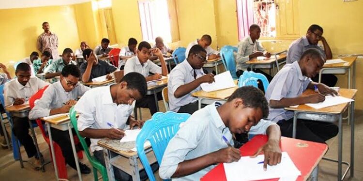 الشهادة السودانية تكمل يومها الخامس باستقرار في المراكز