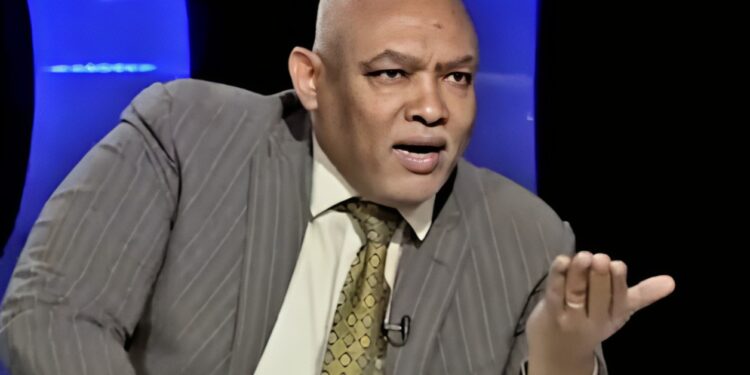 قائد سلاح المدرعات يتفقد مطابع العملة