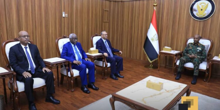 إبراهيم جابر يتسلم تقرير بعثة تقديرات المحاصيل والأمن الغذائي في السودان