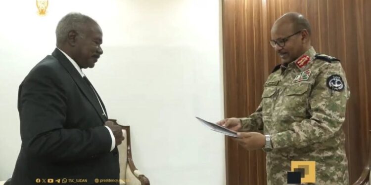 إبراهيم جابر يتسلم تقرير بعثة تقديرات المحاصيل والأمن الغذائي في السودان