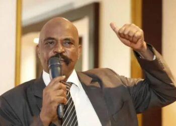 تكليف اللواء (م) عبدالرحمن عبدالحميد والياً للشمالية  بدلا عن الوالي عابدين