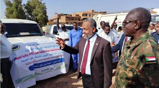 وزير الصحة السوداني ووالي الخرطوم يدشنان الحملة الكبرى لمكافحة نواقل الأمراض والاصحاح البيئي بالكلاكلات