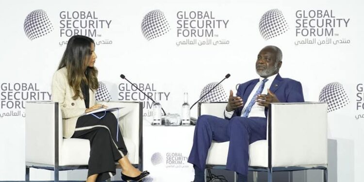 عمار العركي… يكتب : حصر الكفاءة في الماعون الضيق: دفع الله الحاج والخسارة الدبلوماسية