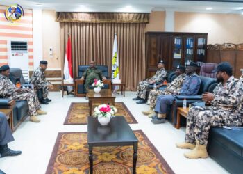 والي ولاية البحر الأحمر يشيد بدور الدفاع  المدني في إخماد حريق المستودع الرئيسي