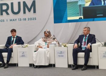 بمشاركة عضو مجلس السيادة الفريق مهندس إبراهيم جابر – بدء أعمال القمة العربية الـ 34 في بغداد