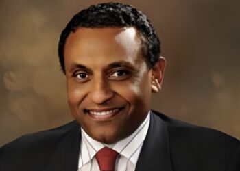 مرسوم دستوري يقضي بتعيين د.كامل الطيب إدريس عبدالحفيظ رئيسا لمجلس الوزراء