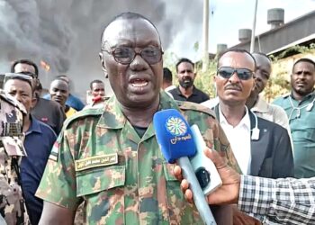 والي النيل الأبيض : المسيرات التي يطلقها العدو نحو المرافق الإستراتيجية والخدمية بالولاية لن تزيدنا إلا قوة ومنعة وتماسكاً