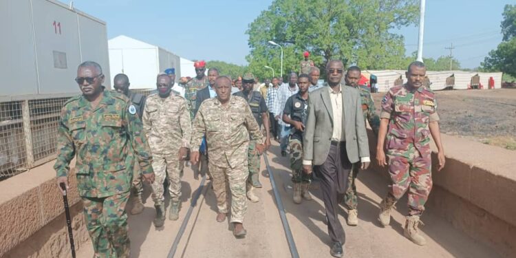 وزير الري يؤكد توفر الري لمحاصيل العروتين الصيفية والشتوية بمشروع الجزيرة