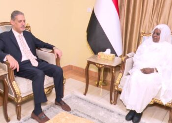 عضو مجلس السيادة دكتورة سلمى عبد الجبار تلتقي السفير المصري