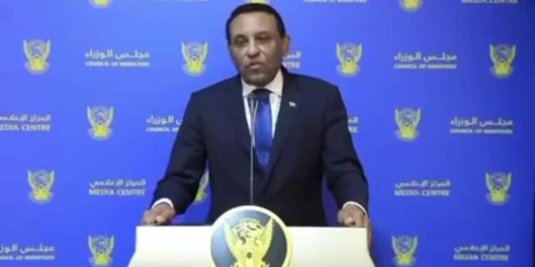 كامل إدريس : أريد أن أكون خادما يحكمه الشعب