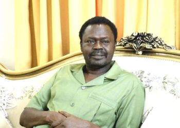 والي الخرطوم يدشن عودة النشاط التجاري بشارع الحرية الخرطوم ويعلن إعفاء التجار من الرسوم الحكومية