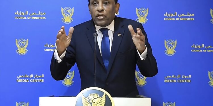 رئيس الوزراء السوداني: أتابع بغضب وألم ومسؤولية الكارثة الإنسانية المتفاقمة في مدينة الفاشر