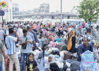 البرهان يصدر قراراً بإخضاع جميع القوات المساندة ،لأحكام قانون القوات المسلحة