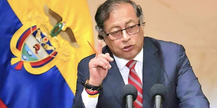 رئيس كولومبيا يعلق على أنباء مقتل مرتزقة من بلاده في السودان