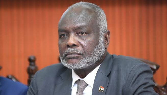 حسين خوجلي يكتب: السفاح حميدتي يدشن رسالة الدكتوراة بمذبحة مسجد الفاشر