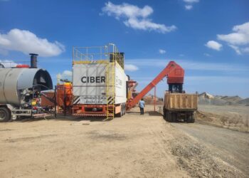 وصول كميات من مواد صيانة وتأهيل الطرق والجسور في ولاية الخرطوم